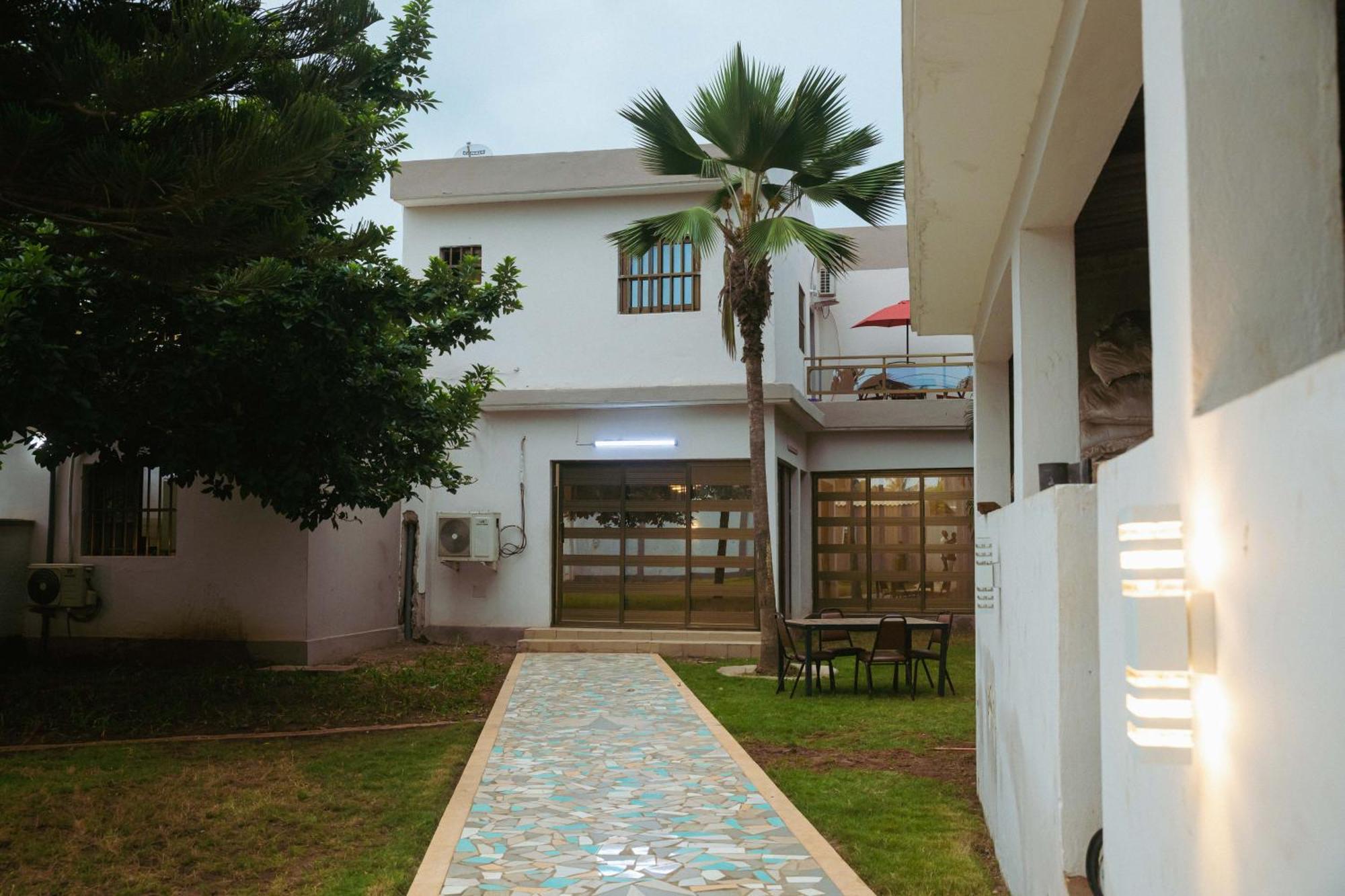 Studio Residence Condominium Λομέ Εξωτερικό φωτογραφία